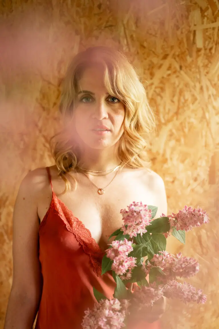 seance-photo-individuelle-femme-lille-studio-intérieur-4